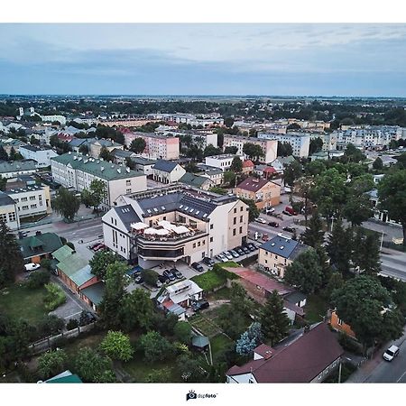 Velvet Hotel&Restaurant Suwałki Buitenkant foto